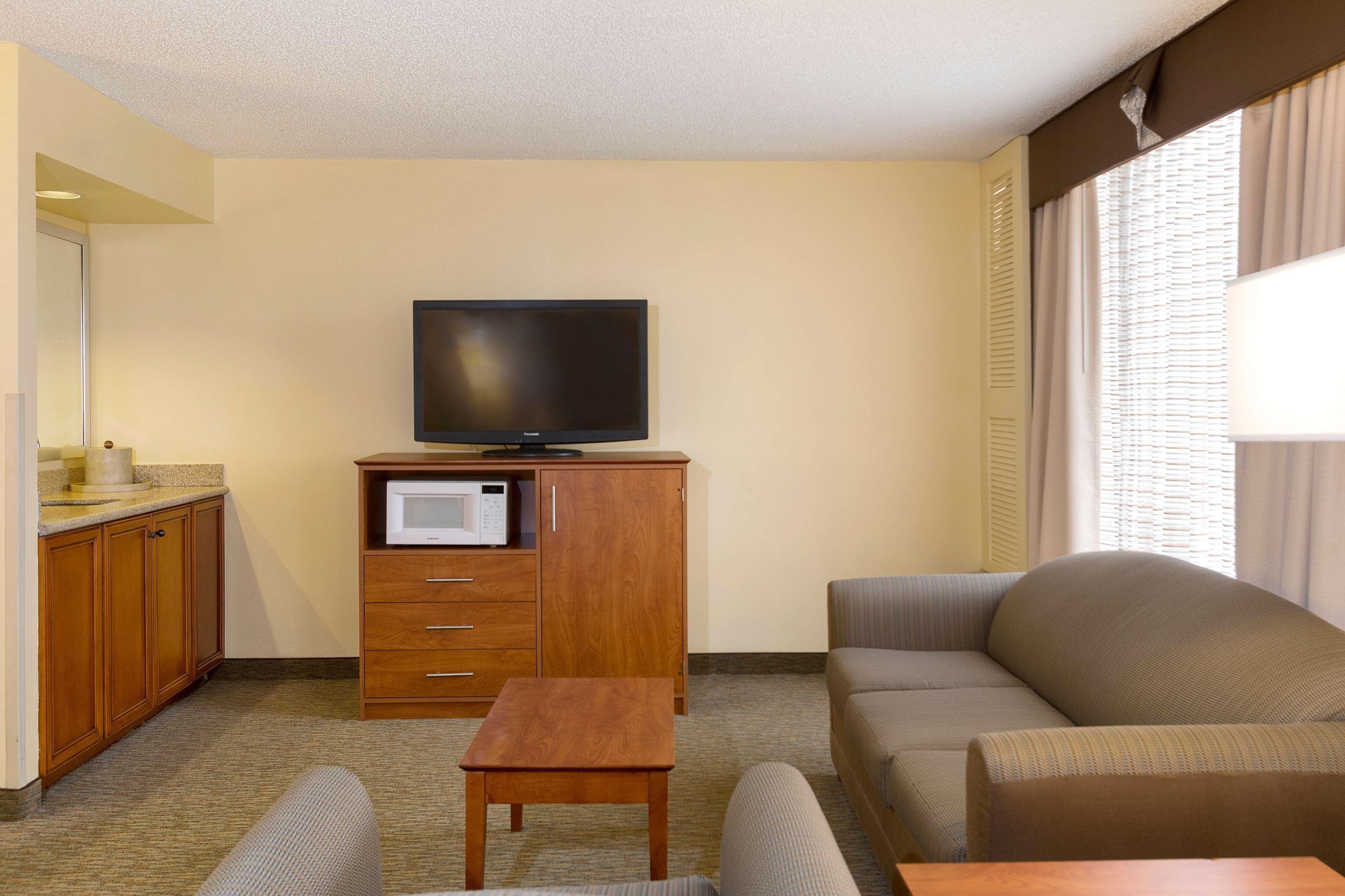 Best Western Orlando Gateway Hotel Room photo